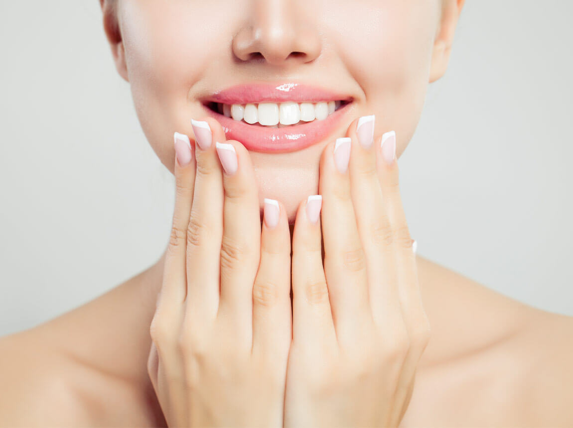 femeie - unghii sănătoase 