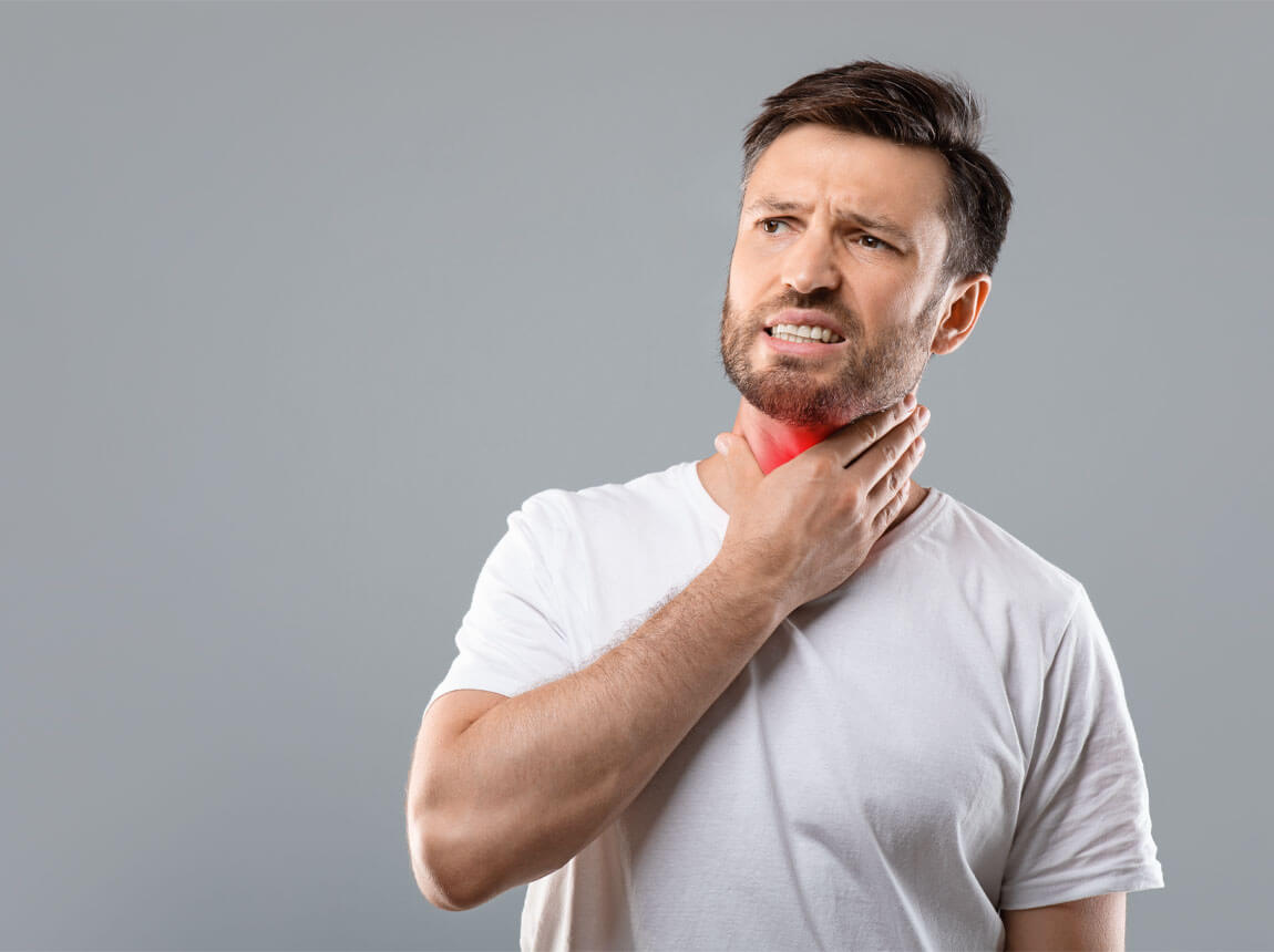 om - durere în gât 