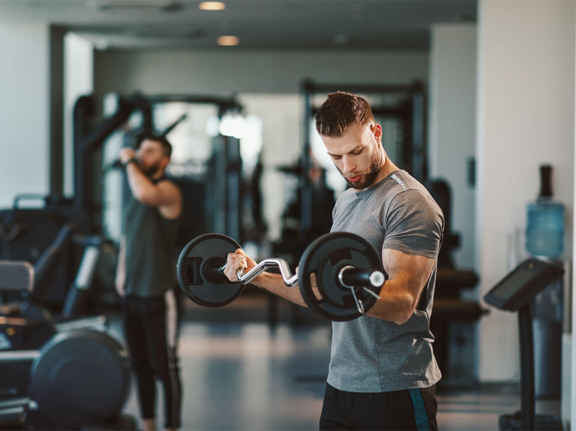 antrenament pentru bicepși