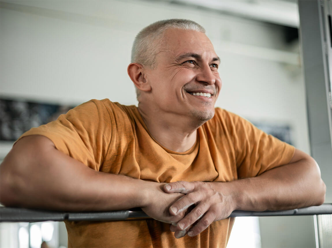 Antrenament de forță - bărbat după 40 de ani