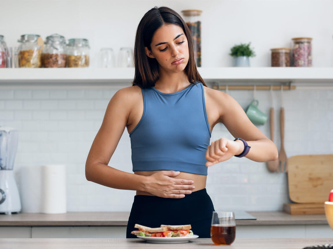 femeie înfometată - pierdere în greutate 