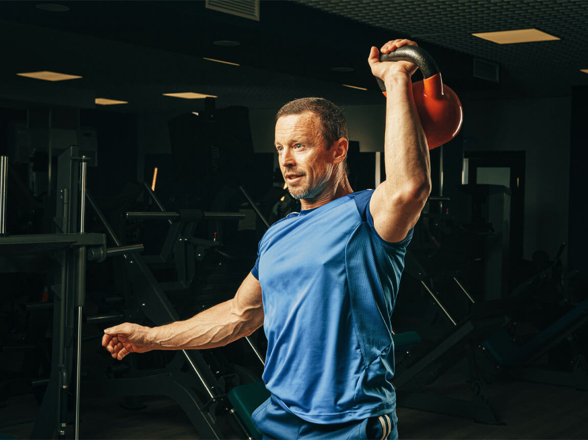 bărbat active după 50 de ani