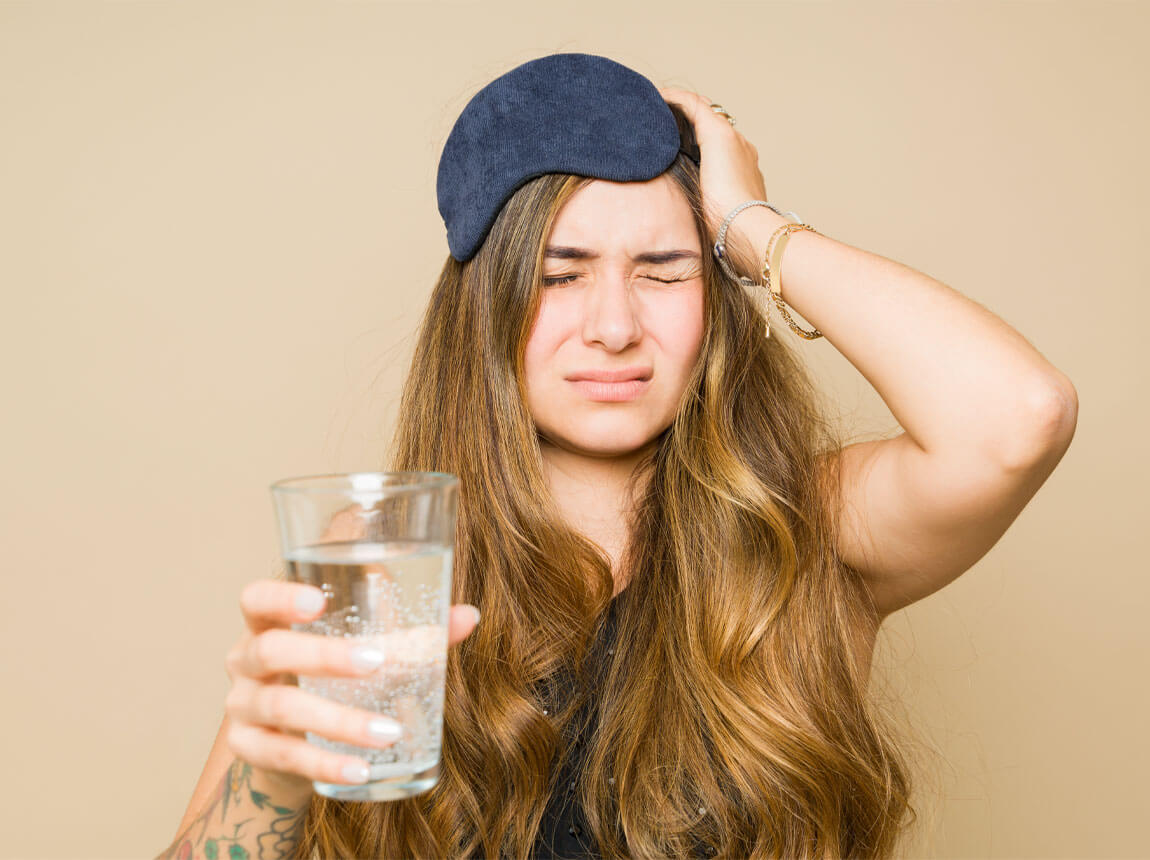 femeie - mahmureală