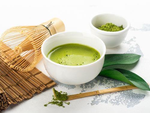 Matcha sau cafea - care este mai bună? Merită să beți matcha?