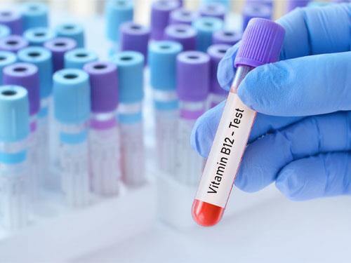 Deficitul de vitamina B12 – cause, simptome