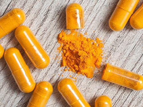 Turmeric în capsule - la ce ajută?